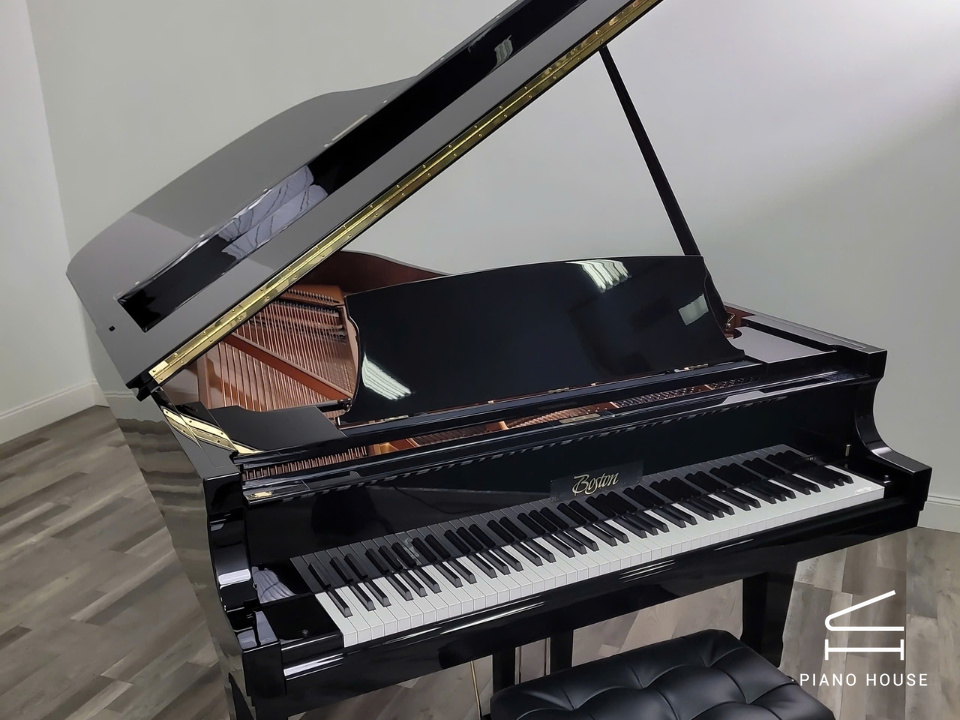 Đánh giá tổng quan về đàn piano cơ Boston GP215