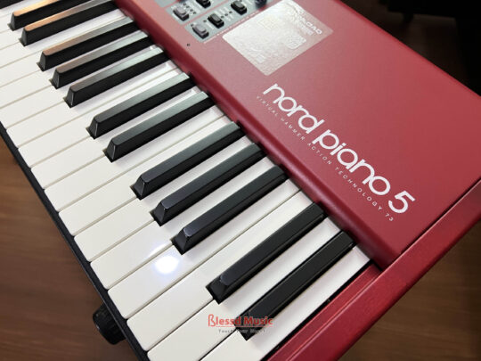 So sánh Nord Piano 573 với các model khác