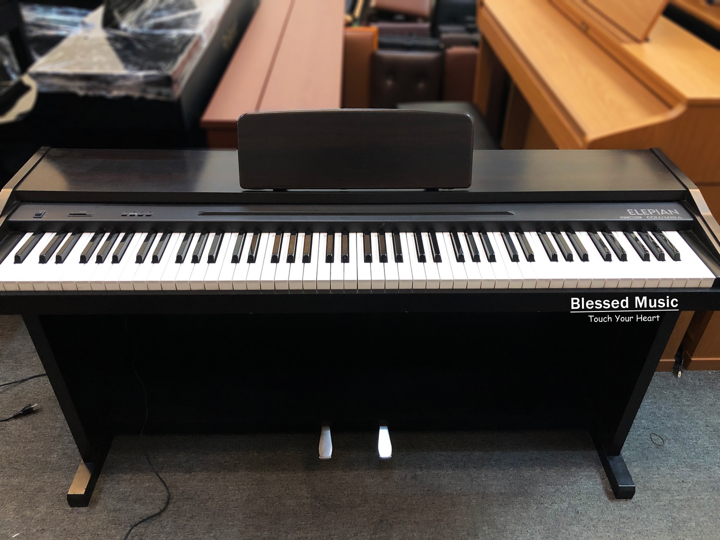 Tại sao nên chọn Đàn Piano Điện Columbia EP 100T?