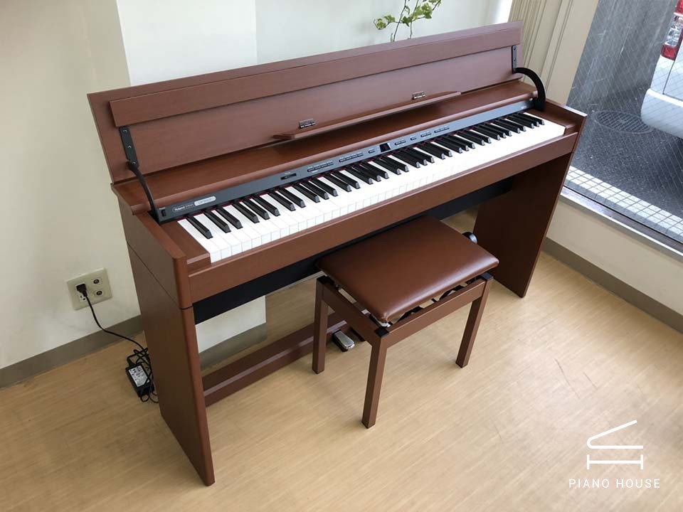 So sánh đàn Piano điện Roland DP 990 với các mẫu đàn khác