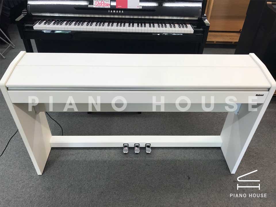 So sánh Đàn Piano Điện Roland F110 với các mẫu khác