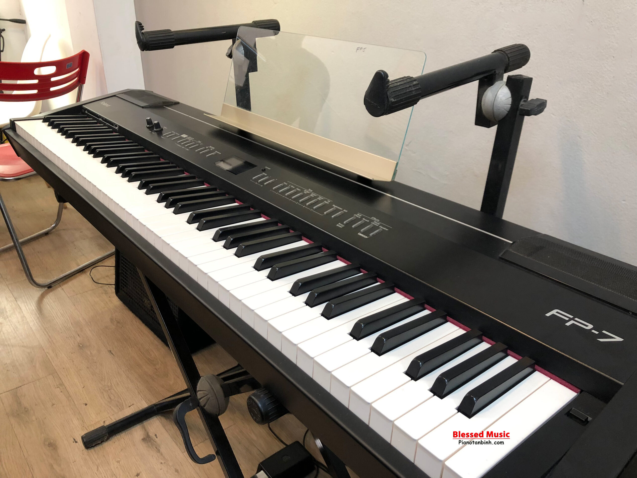 So sánh đàn Piano điện Roland FP 7 với các mẫu khác