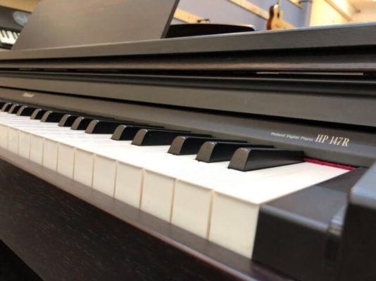 Tại Sao Nên Chọn Đàn Piano Điện Roland HP 147?