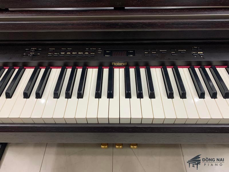 So sánh Roland HP 330 với các mẫu đàn piano điện khác