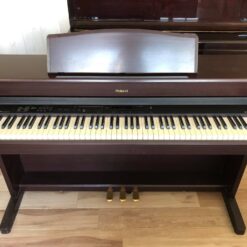 Đàn Piano Điện Roland HP 337: Âm Thanh Chân Thực Và Tính Năng Hiện Đại Cho Người Mới Bắt Đầu 2025