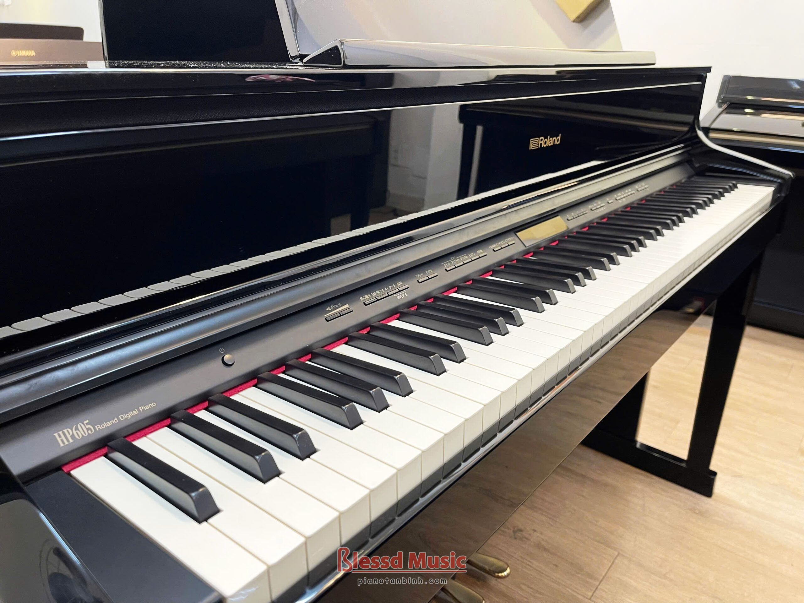 Đánh giá tổng quan về Đàn Piano Điện Roland HP 605 PE