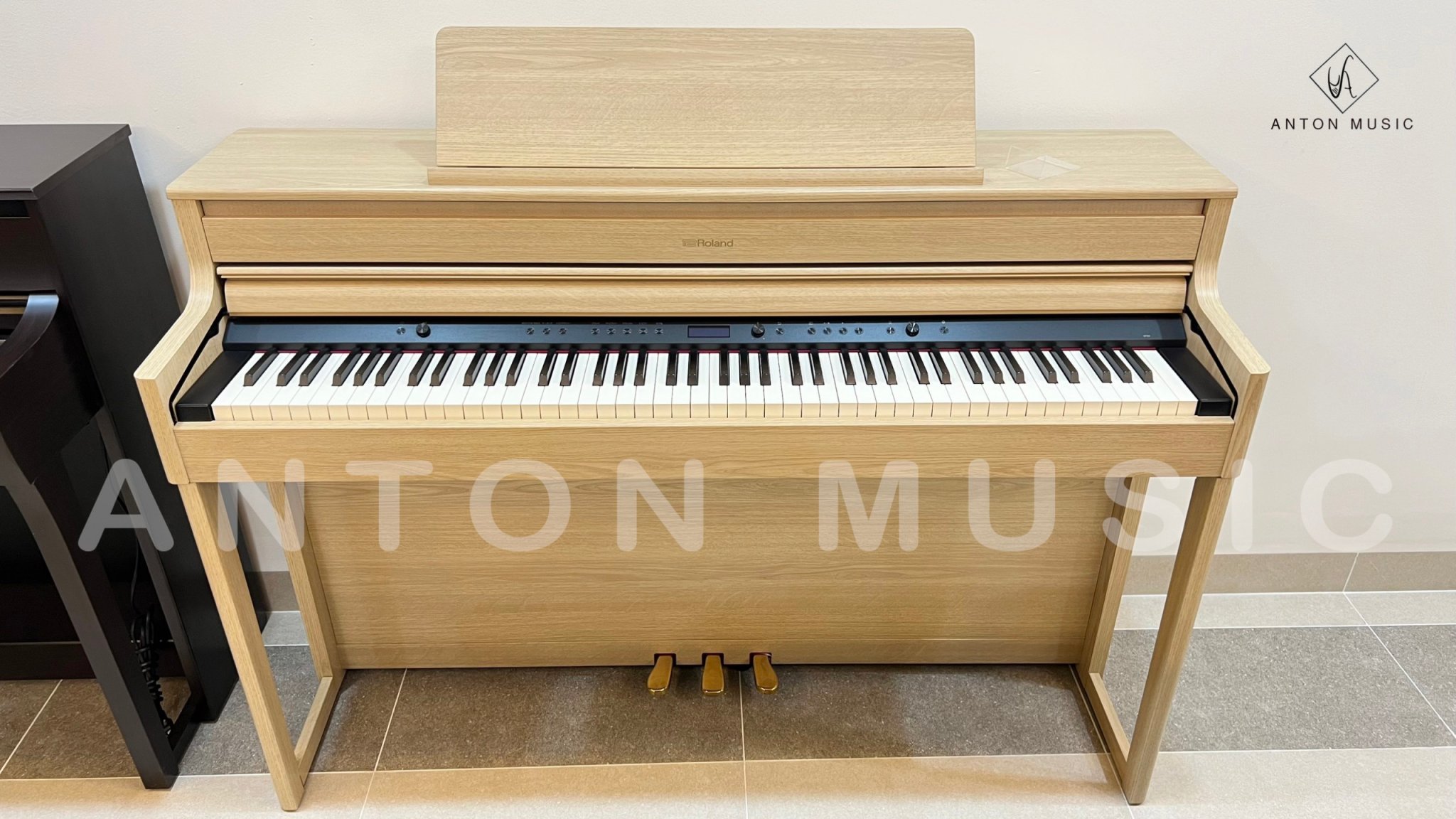 Đàn Piano Điện Roland HP 704 Tổng quan và Đặc điểm nổi bật