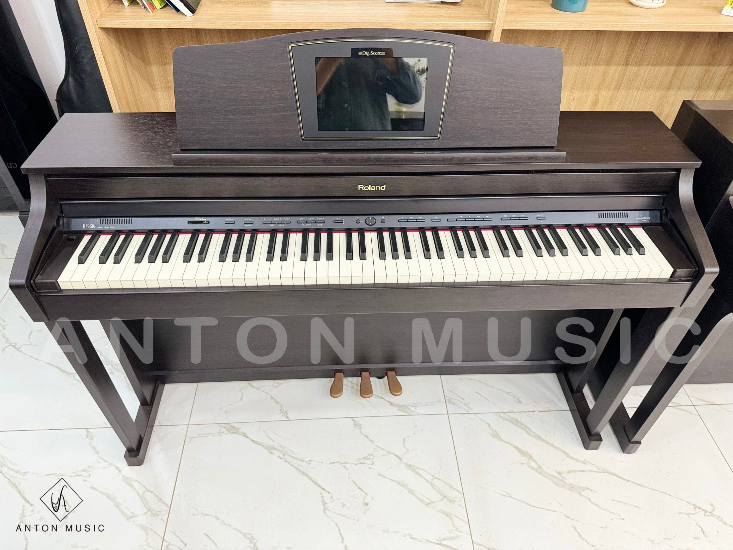 Đàn Piano Điện Roland HPi 50e: Đặc Điểm Nổi Bật