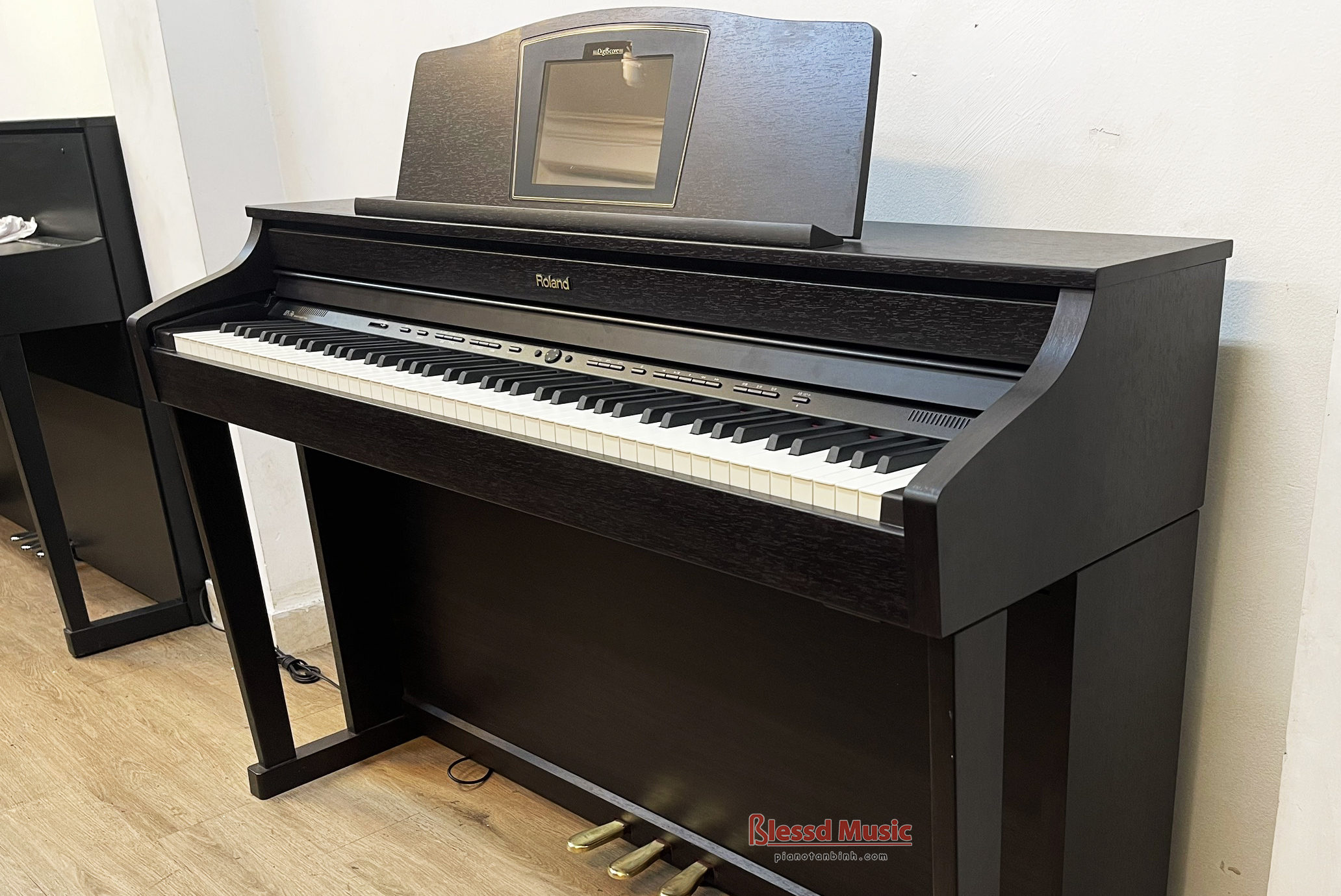 Tại Sao Chọn Đàn Piano Điện Roland HPi 50e?