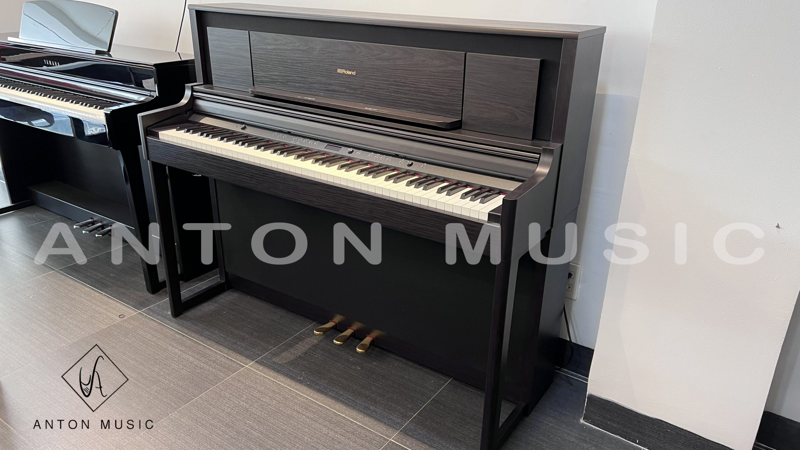 Tính năng công nghệ tiên tiến trên Roland LX 705