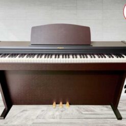Đàn Piano Điện Roland MP 101: Đánh Giá, Giá Cả Và Tính Năng Nổi Bật Năm 2025