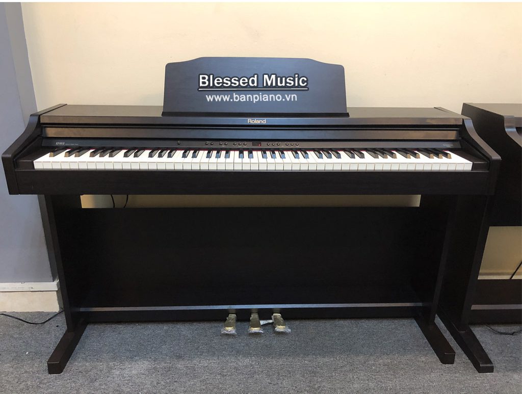 Đặc điểm nổi bật của đàn piano điện Roland RP 401R