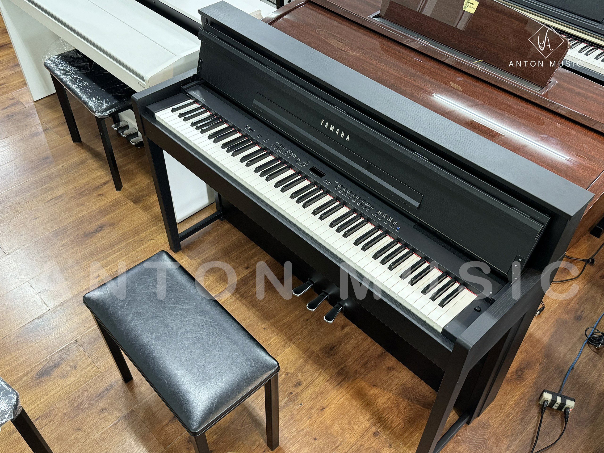 So sánh Yamaha CLP 200 với các model khác