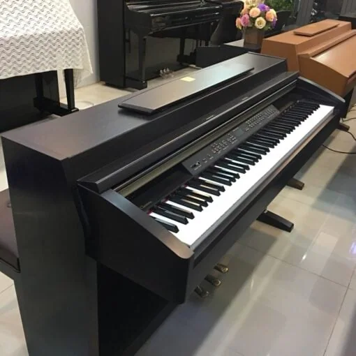 Đàn Piano Điện Yamaha CLP 240: Đánh Giá, Tính Năng Và Hướng Dẫn Sử Dụng 2025