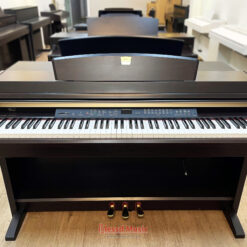 Đàn Piano Điện Yamaha CLP 240: Đánh Giá, Tính Năng Và Hướng Dẫn Sử Dụng 2025