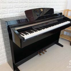 Đàn Piano Điện Yamaha CLP 240 PE: Âm Thanh Chất Lượng Cao Và Tính Năng Đa Dạng 2025