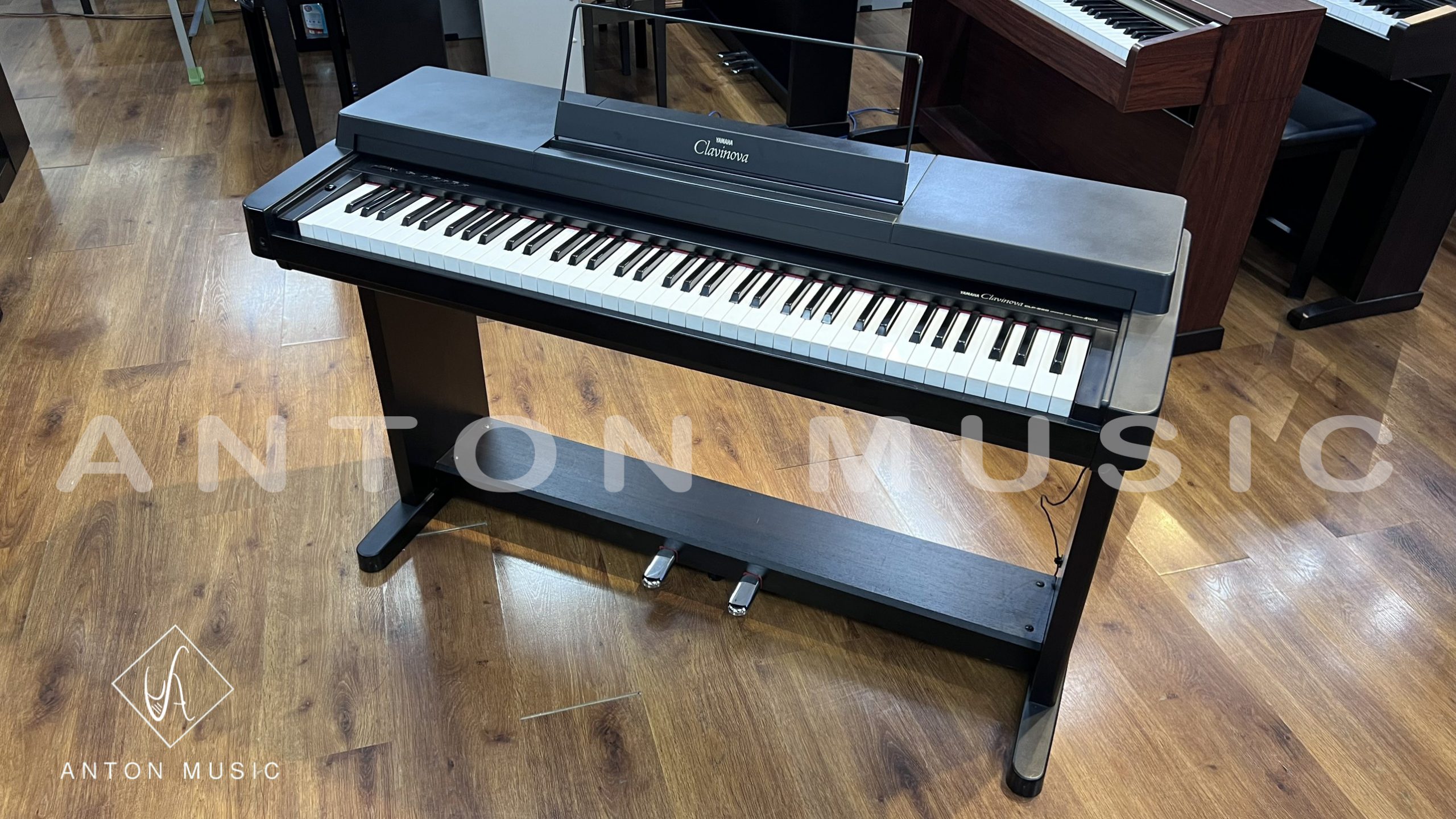 So sánh Đàn Piano Điện Yamaha CLP 250 với các mẫu khác trong cùng phân khúc