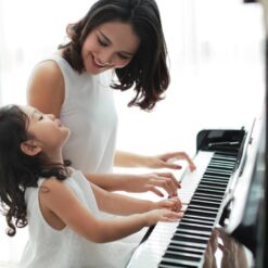 Đàn Piano Điện Yamaha CLP 250: Đánh Giá, Giá Tốt Và Địa Chỉ Mua Năm 2025