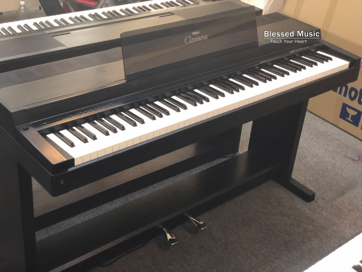Đánh giá tổng quan về đàn piano điện Yamaha CLP 300