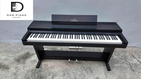 So sánh Yamaha CLP 300 với các mẫu đàn piano điện khác