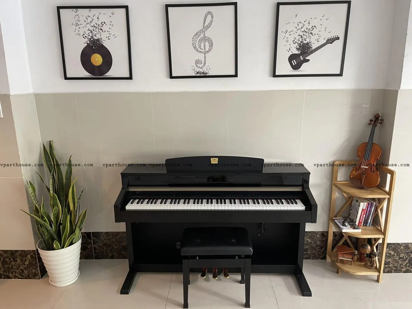 So sánh Yamaha CLP 330 với các dòng piano điện khác