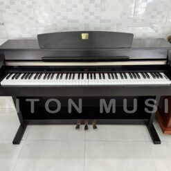 Đàn Piano Điện Yamaha CLP 330 PE: Đánh Giá, Tính Năng Và Kinh Nghiệm Học Nhạc 2025