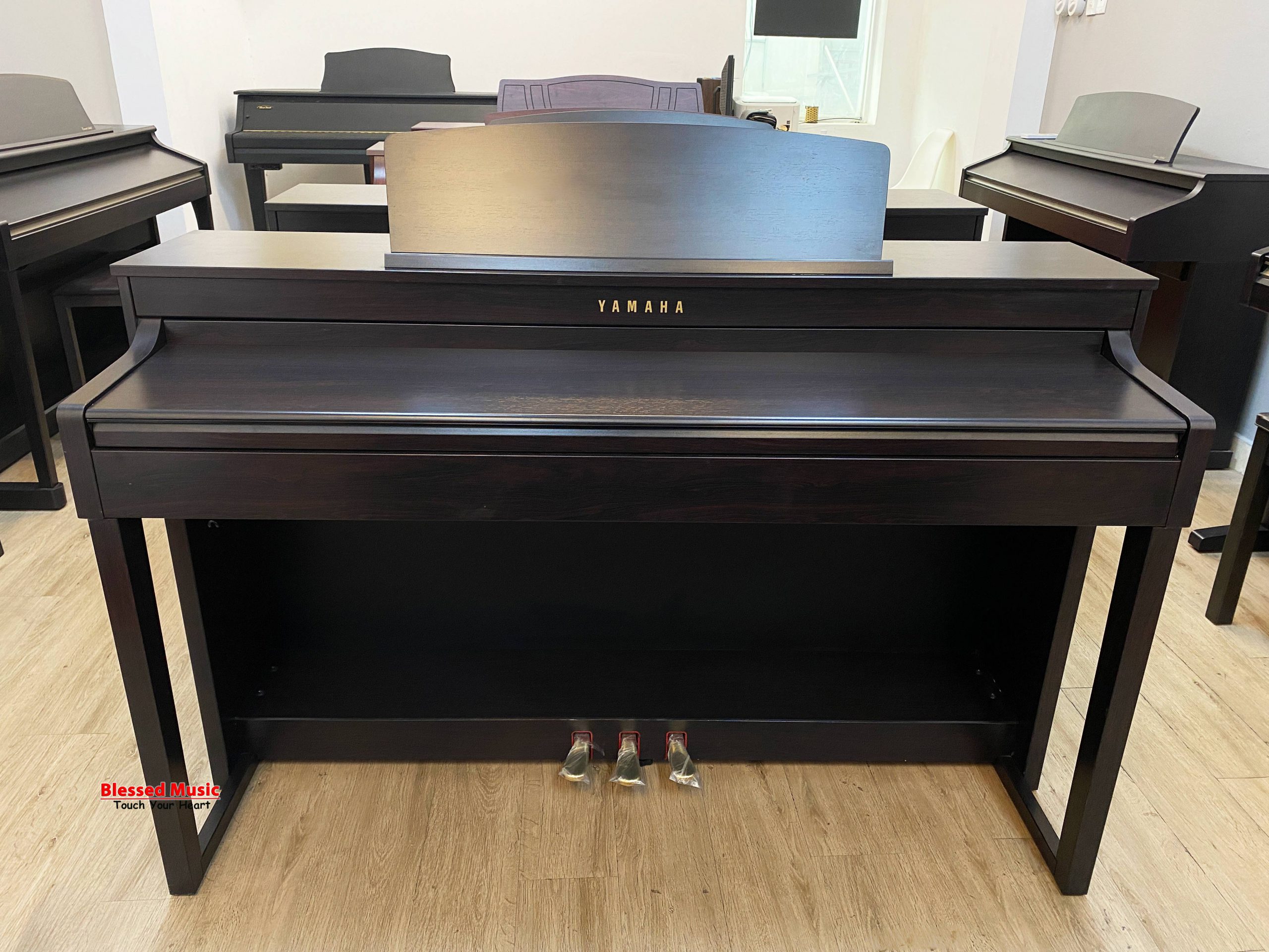 Tính năng nổi bật của Yamaha CLP 470PE