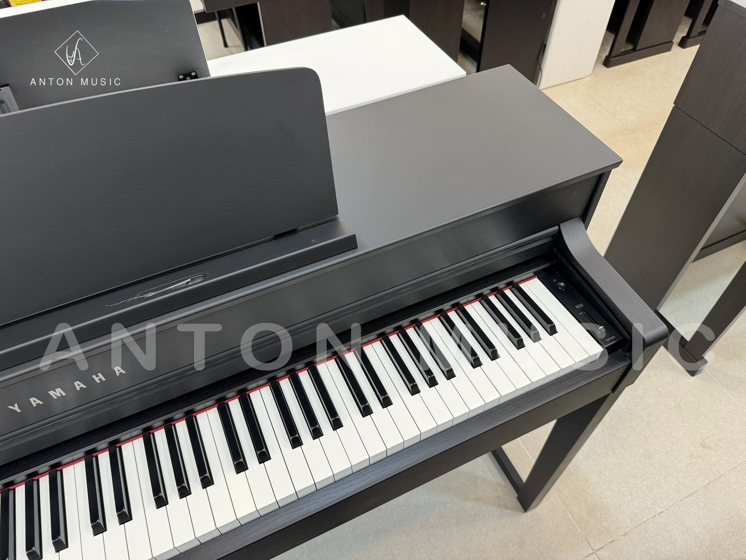 So sánh Đàn Piano Điện Yamaha CLP 545 PE với các dòng sản phẩm khác