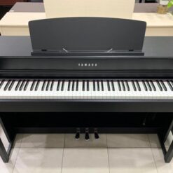 Đàn Piano Điện Yamaha CLP 575: Đánh Giá Chi Tiết, Tính Năng Nổi Bật Năm 2025
