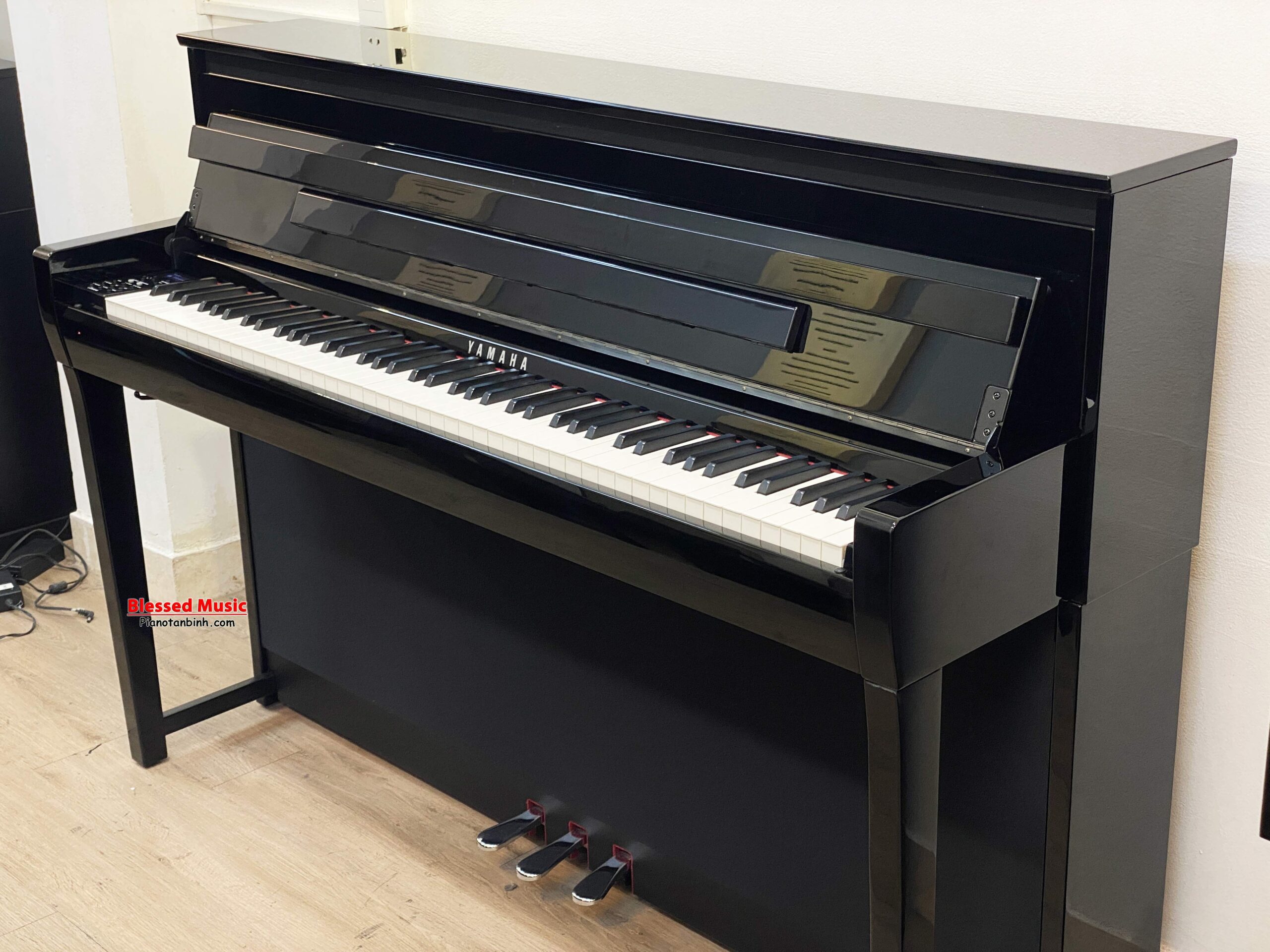 Tính năng nổi bật của Yamaha CLP 685 PE