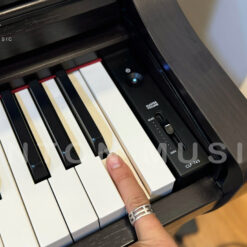 Đàn Piano Điện Yamaha CLP 745: Đánh Giá Âm Thanh Chân Thực Và Thiết Kế Hiện Đại Năm 2025