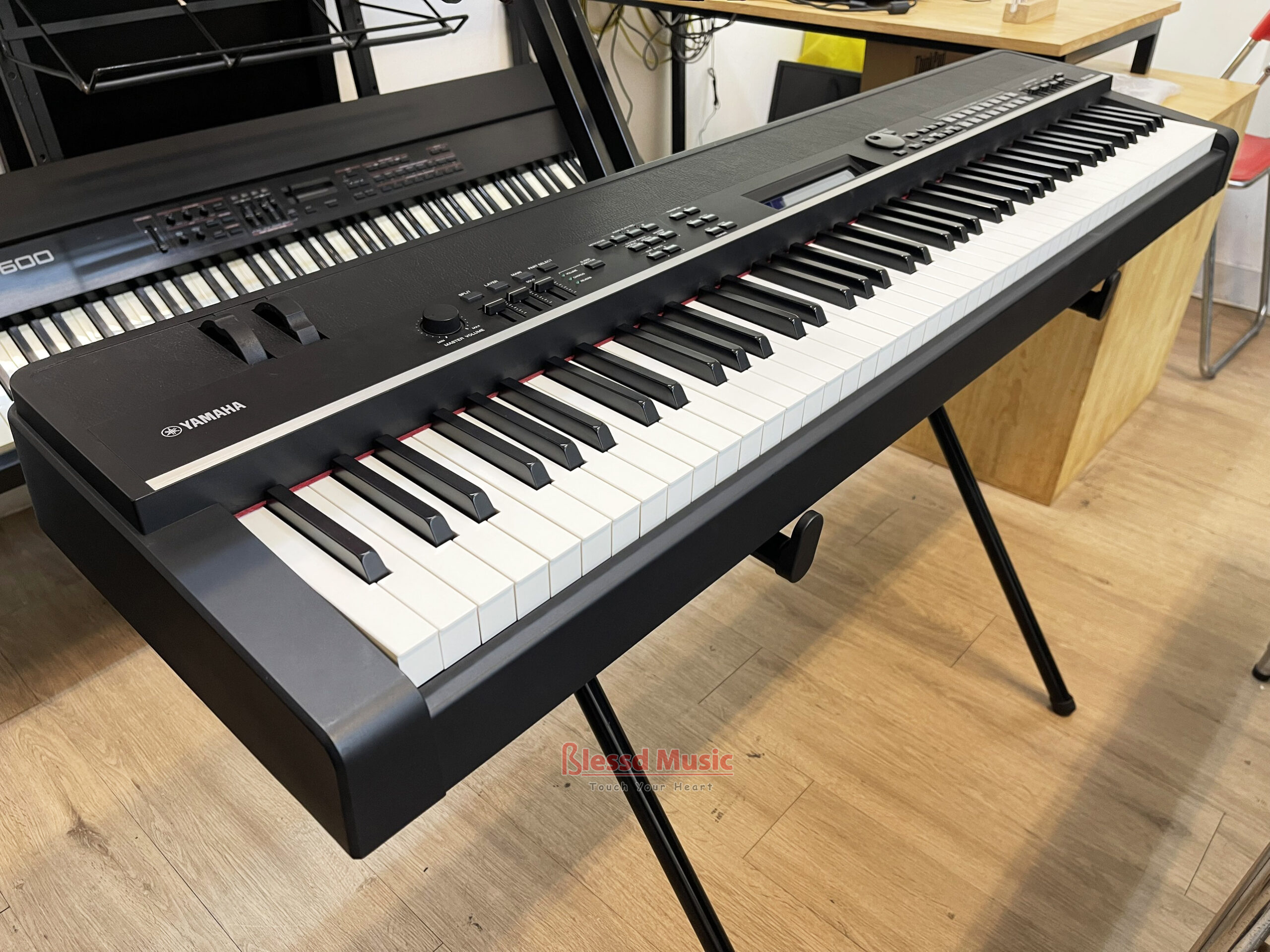 Đánh giá tổng quan về đàn piano điện Yamaha CP 4 Stage