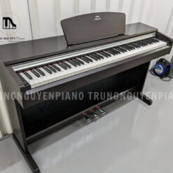 Đàn Piano Điện Yamaha YDP 135: Đánh Giá Chất Lượng Âm Thanh Và Tính Năng Học Tập 2025