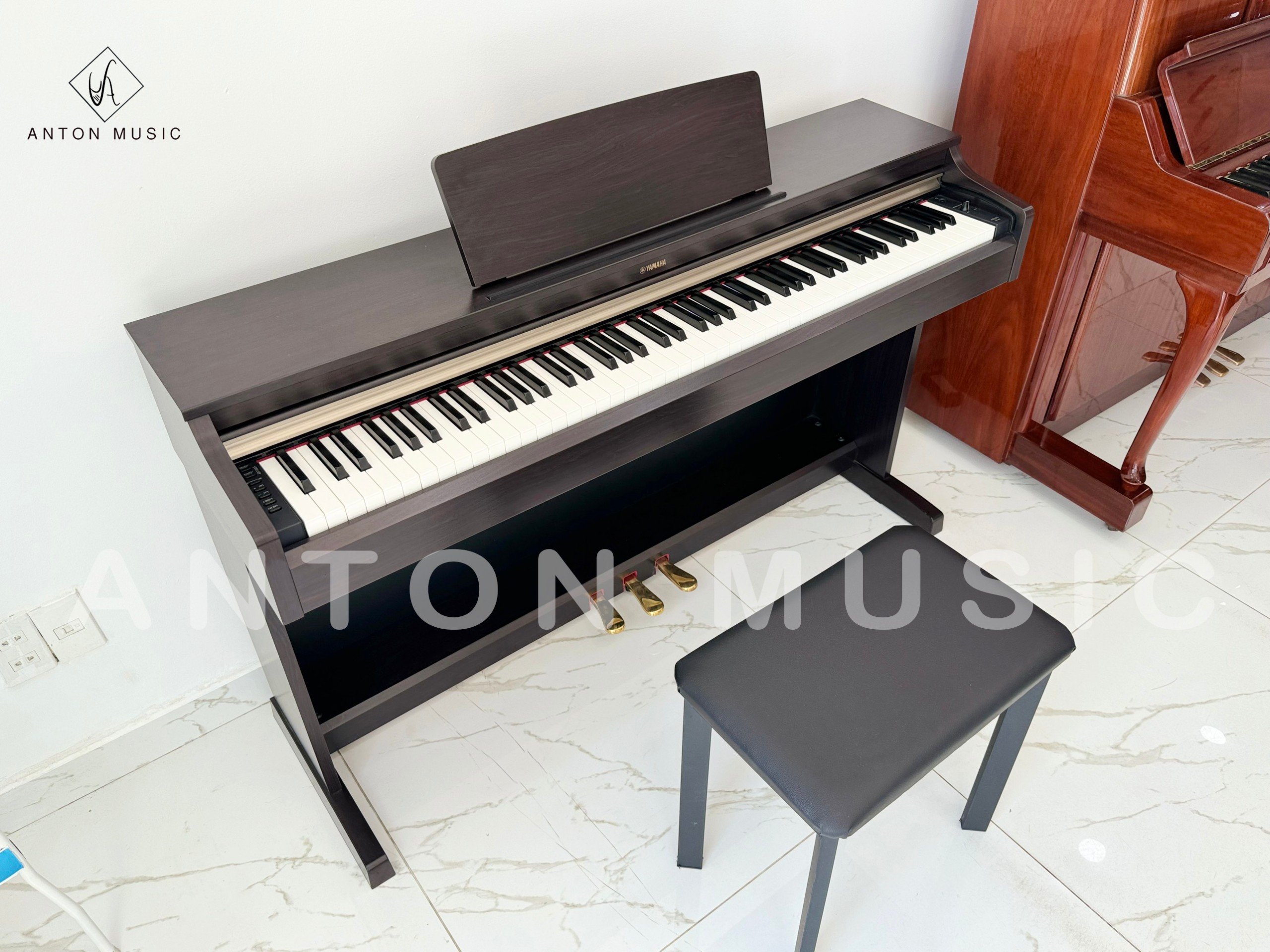 Đánh giá tổng quan về đàn piano điện Yamaha YDP 162 PE