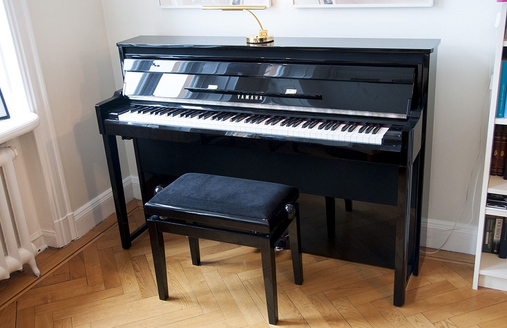 Lợi ích khi sử dụng đàn Piano Yamaha NU1 cho người mới bắt đầu