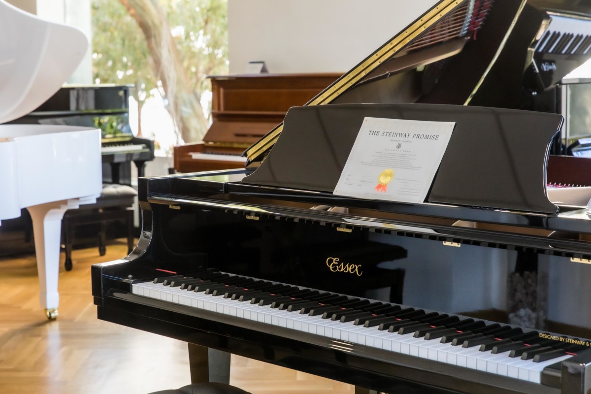 Tại sao chọn đàn piano cơ Essex EGP155C?
