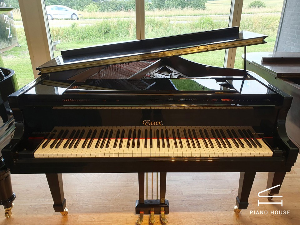 Đặc điểm nổi bật của đàn piano cơ Essex EGP173C