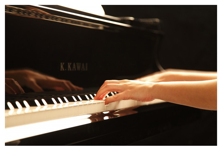 Giới thiệu về đàn piano Kawai GX7