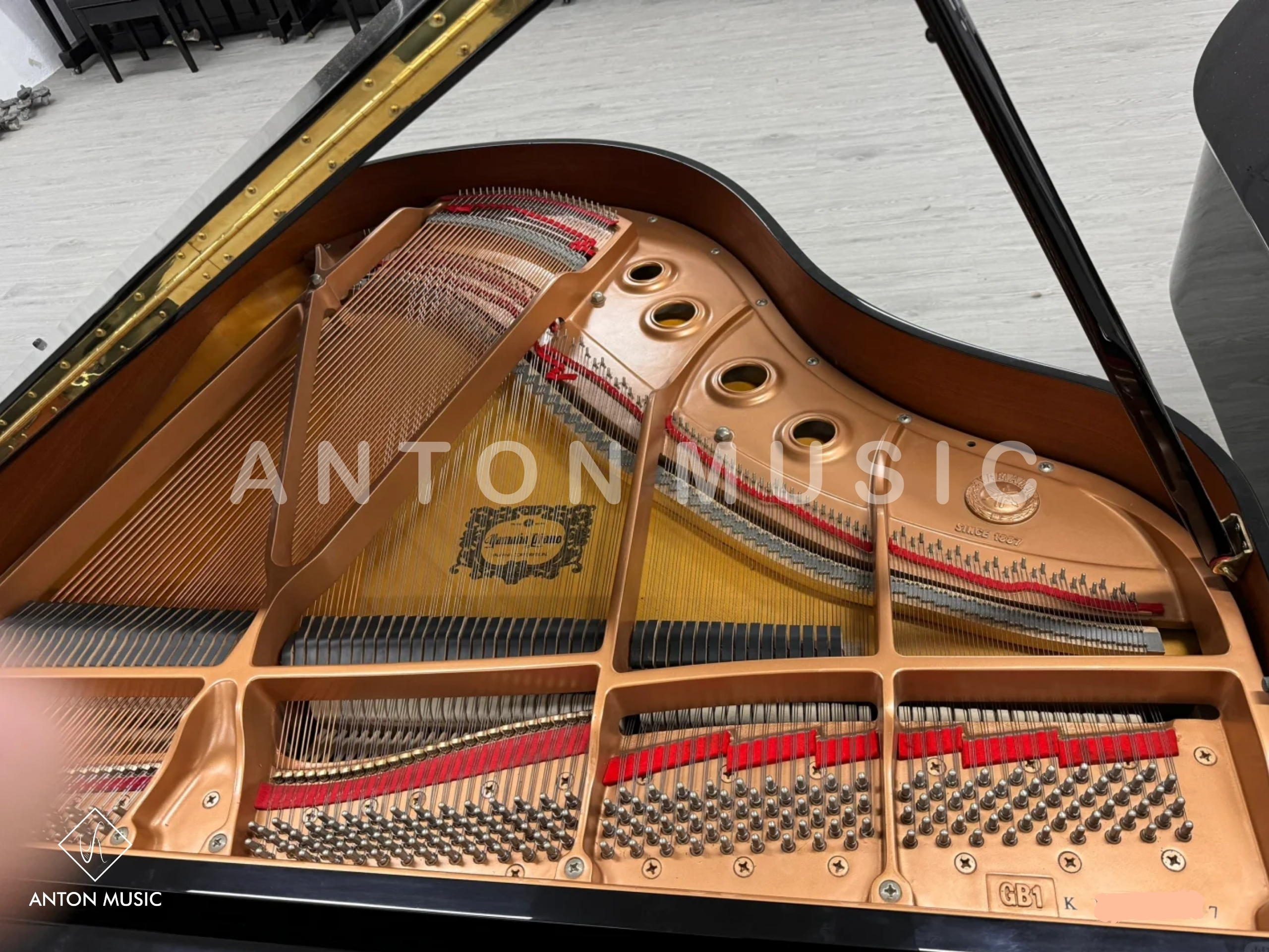 Thiết kế và cấu trúc của Yamaha Grand GB1K PE