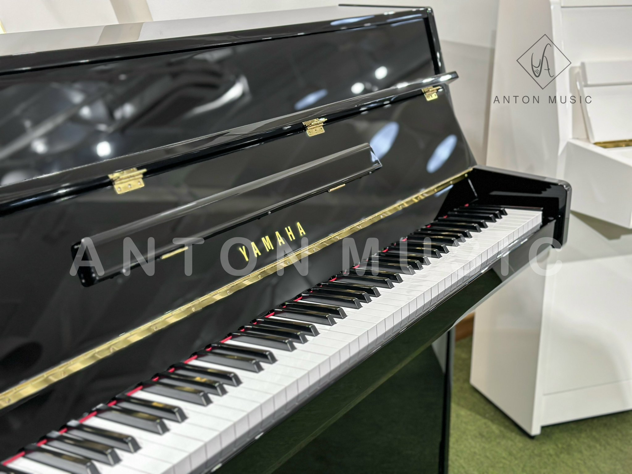 Tại sao nên chọn Yamaha Upright JU109 PE cho người mới bắt đầu?
