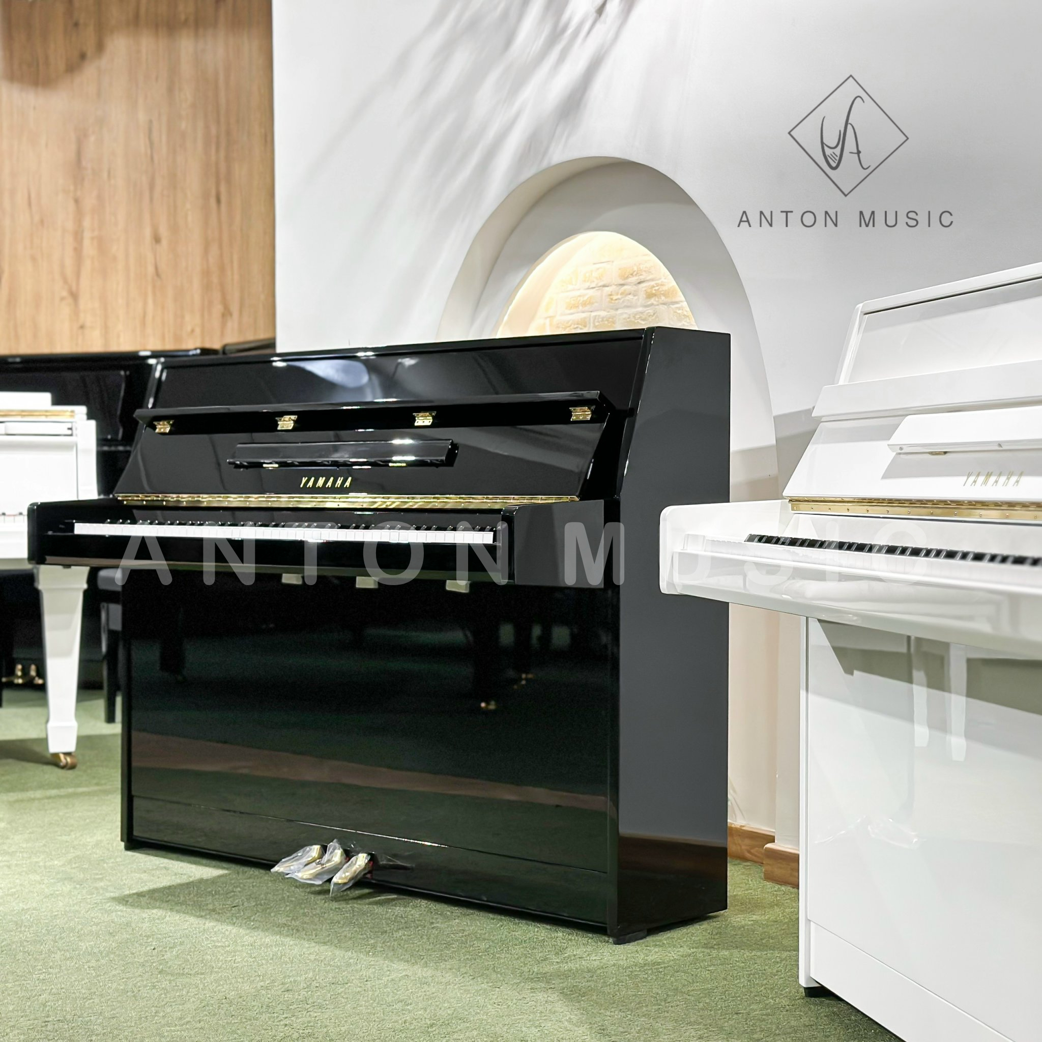 So sánh Yamaha Upright JU109 PE với các mẫu đàn piano upright khác